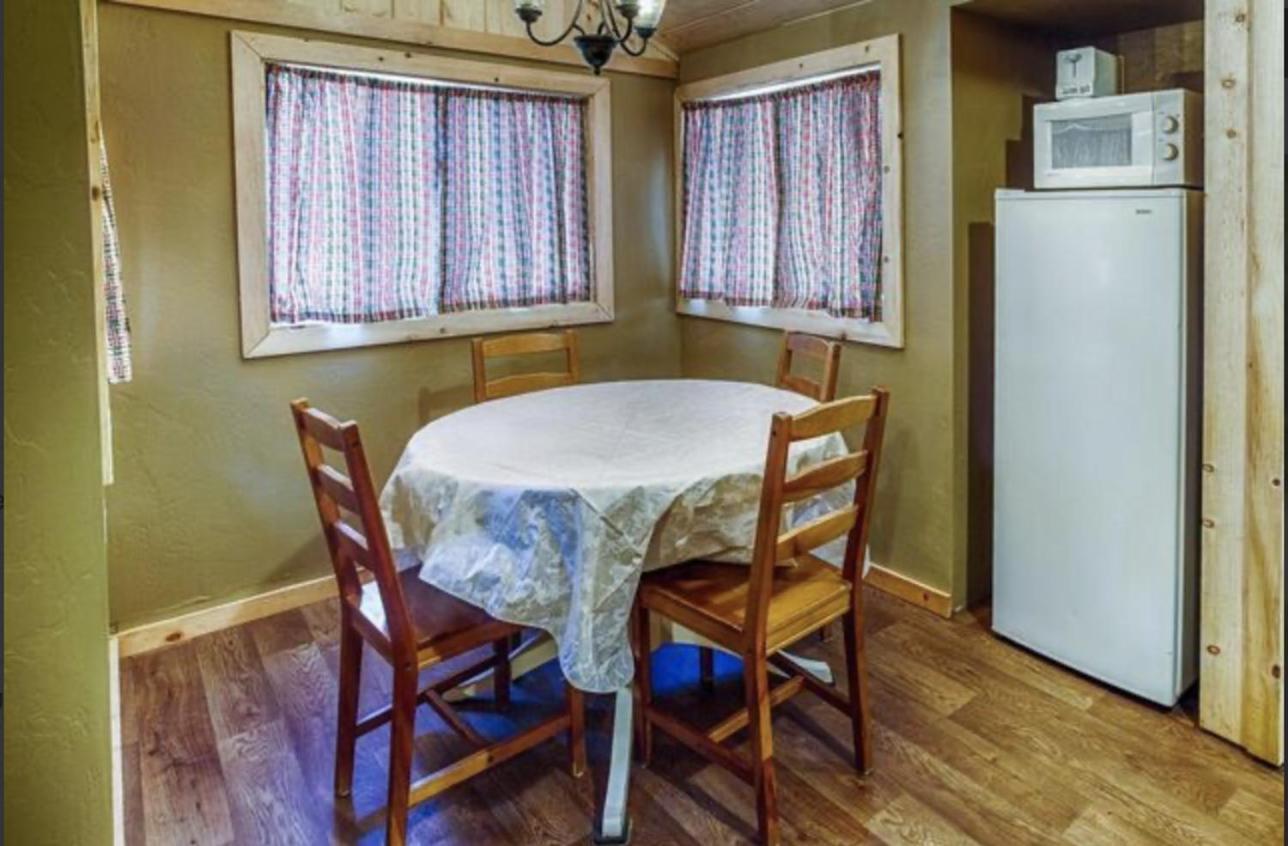 Sleepy Hollow Cabins & Hotel Crestline Luaran gambar