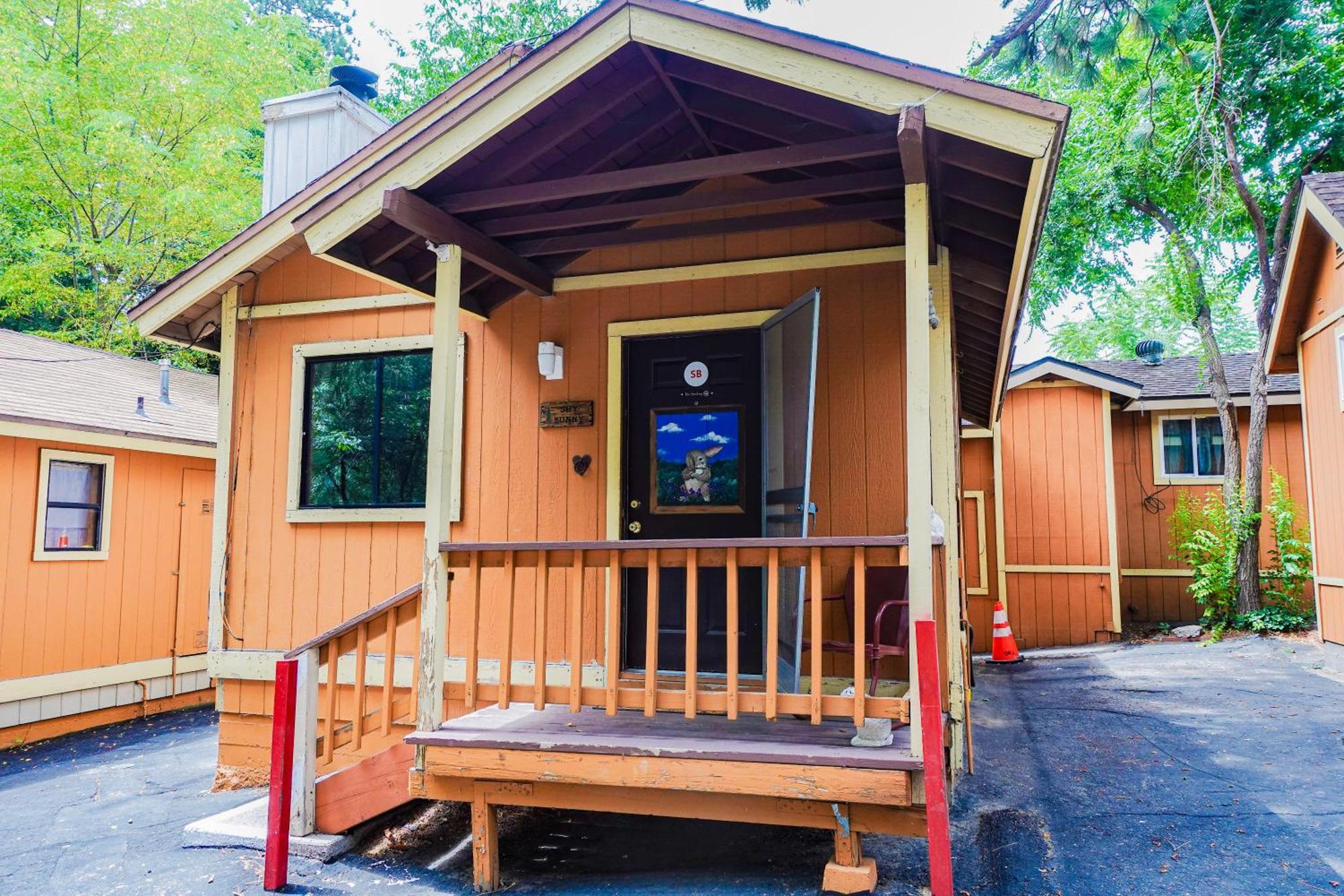 Sleepy Hollow Cabins & Hotel Crestline Luaran gambar